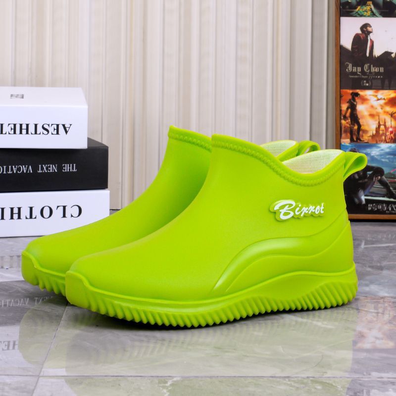 New Couple Rain Shoes Men'S And Women'S Adult Waterproof Rain Boots Super Soft Non-Slip Wear-Resistant Rubber Shoes Fleece-Lined Fashion Water Boots - Image 1